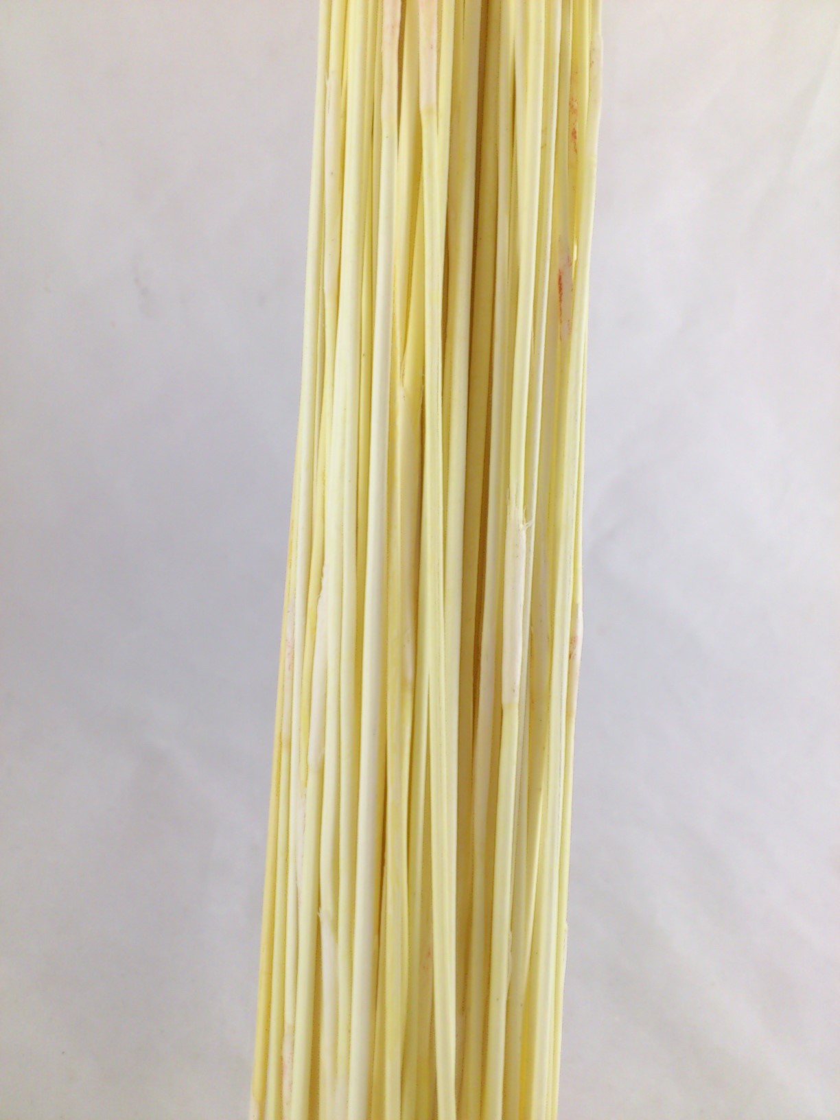 Bundle of reed 300 gr. 80 cm bleached